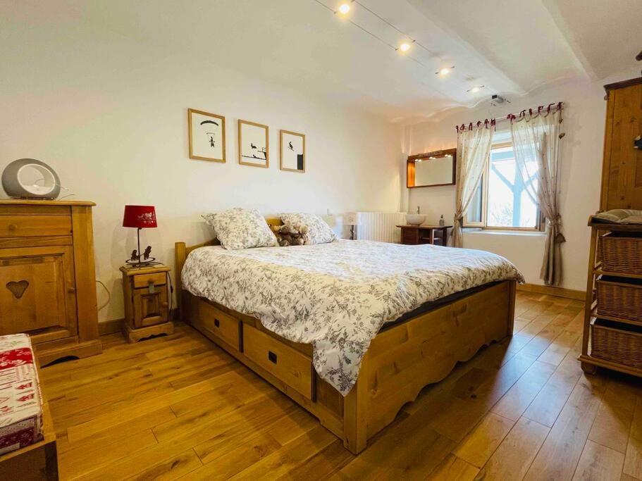 Maison 3 Chambres Au Lac D'Annecy, 30Min La Clusaz Мантон-Сен-Бернар Экстерьер фото